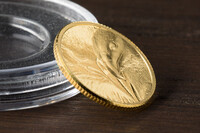Zlatá mince majestátní zlatý orel