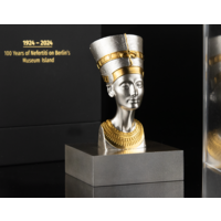 Nefertiti - Realistická reprodukce v 5 uncích ryzího stříbra