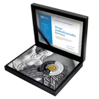 První československá koruna – pamětní mince ze 3 uncí ryzího stříbra.